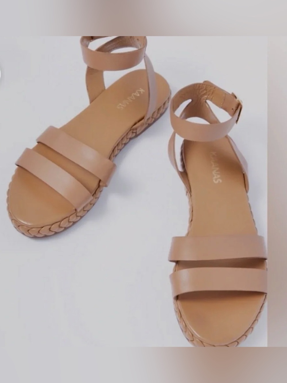 Evereve Kaanas Beige Strappy Sandals Caramel Size 7 NWT